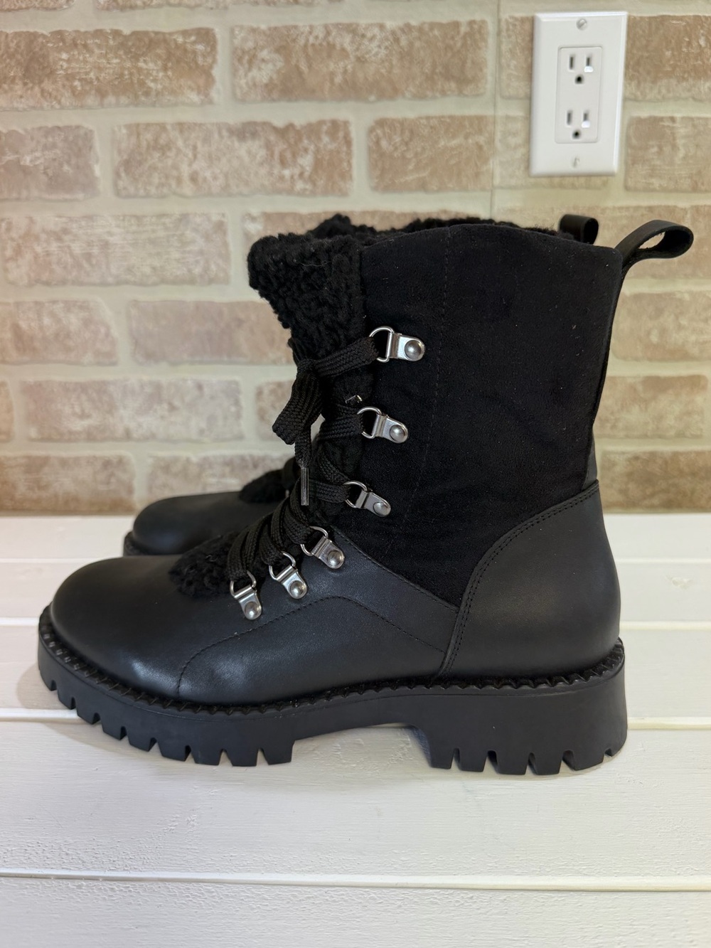 Bootlegger Black Leather & Shearling Lug Sole Combat Boots EU 40 NWT Portugal - Picture 5 of 11